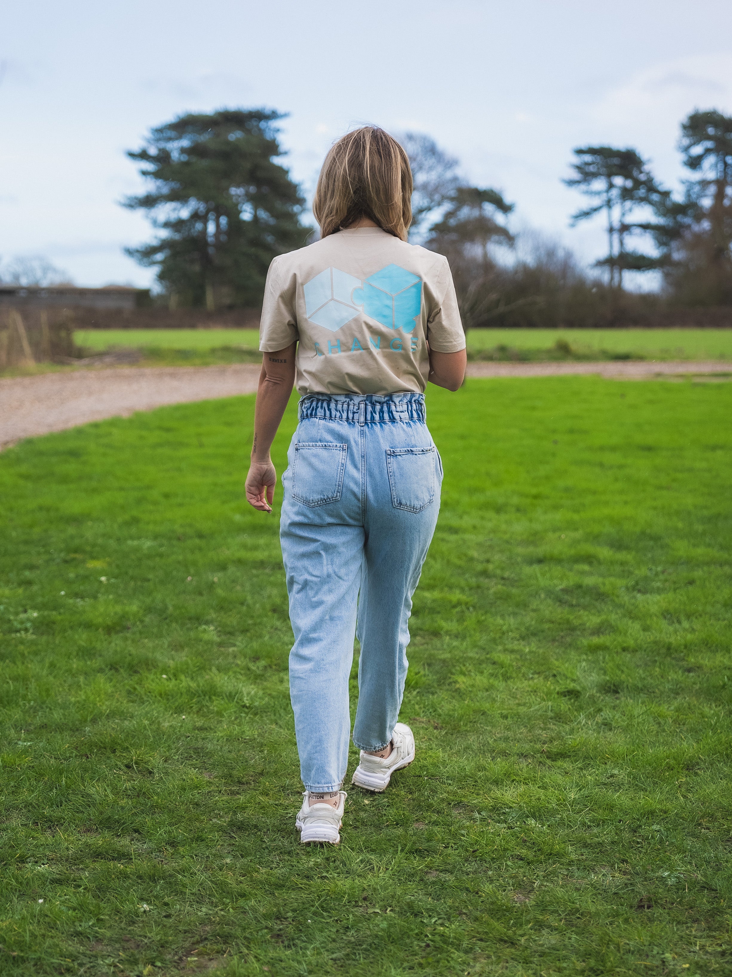 Women's Classic Tee Logo - Tan