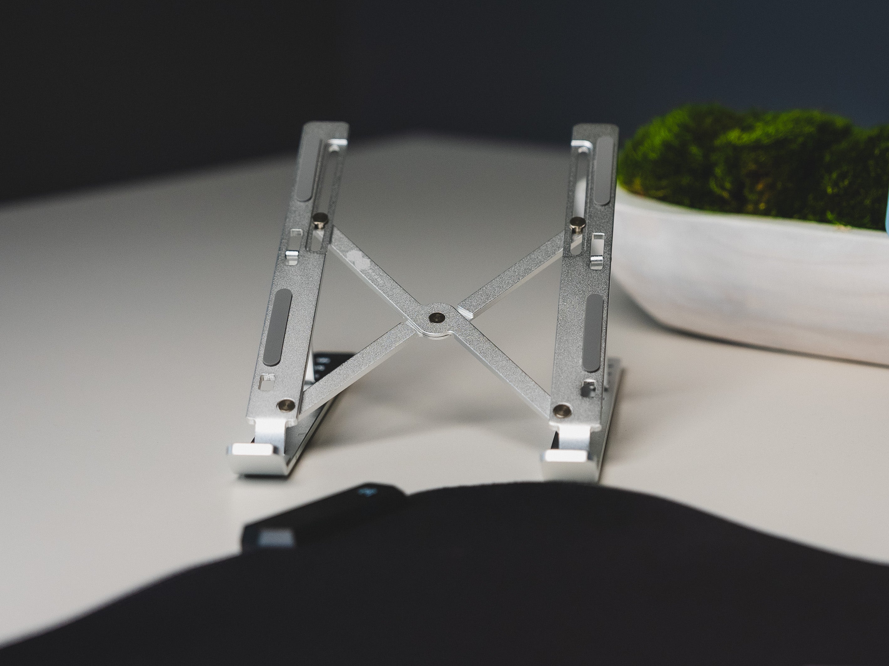 Foldable Heavy Duty Laptop Stand